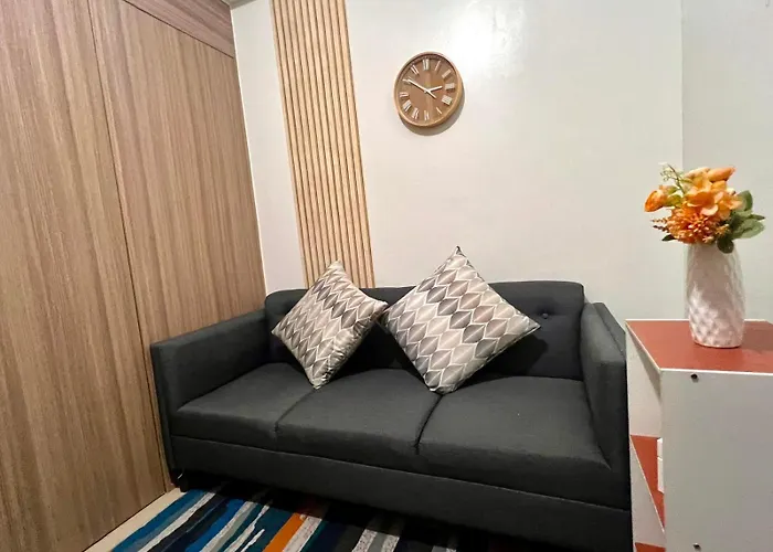 Mall Of Shore - Perfect Location *